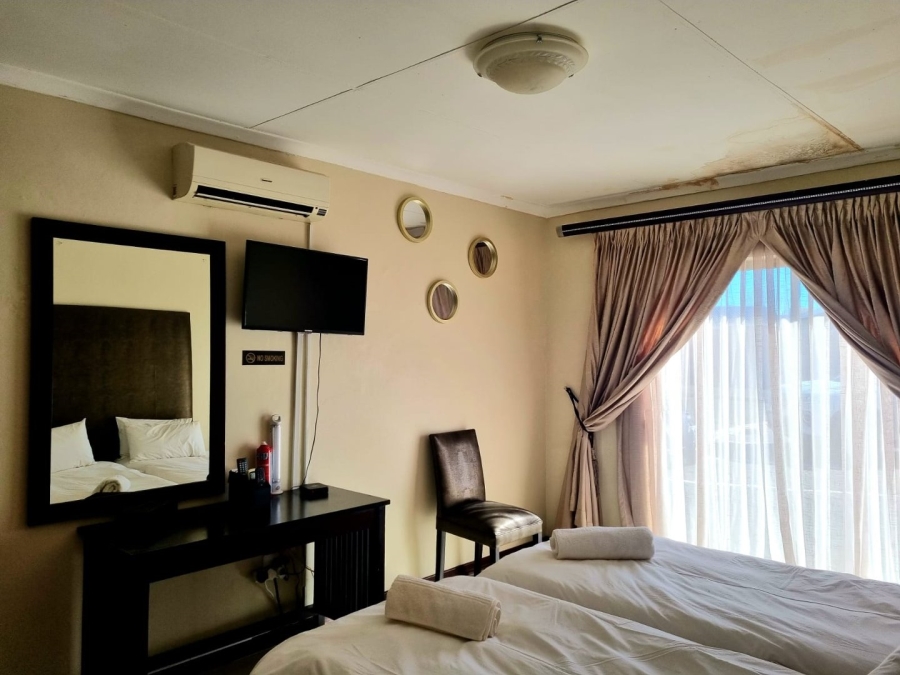 Commercial Property for Sale in Minerva Gardens Northern Cape